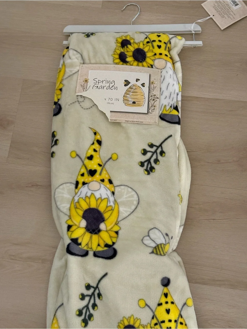 Spring Garden Sunflower Gnome Throw Blanket - Brand New!!